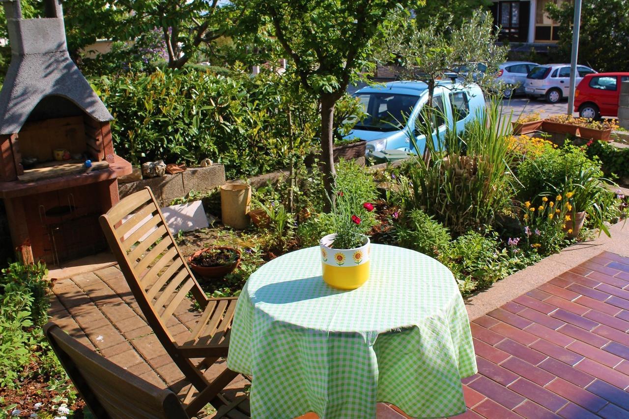 App. Fiorela Hotel Porec Exterior photo