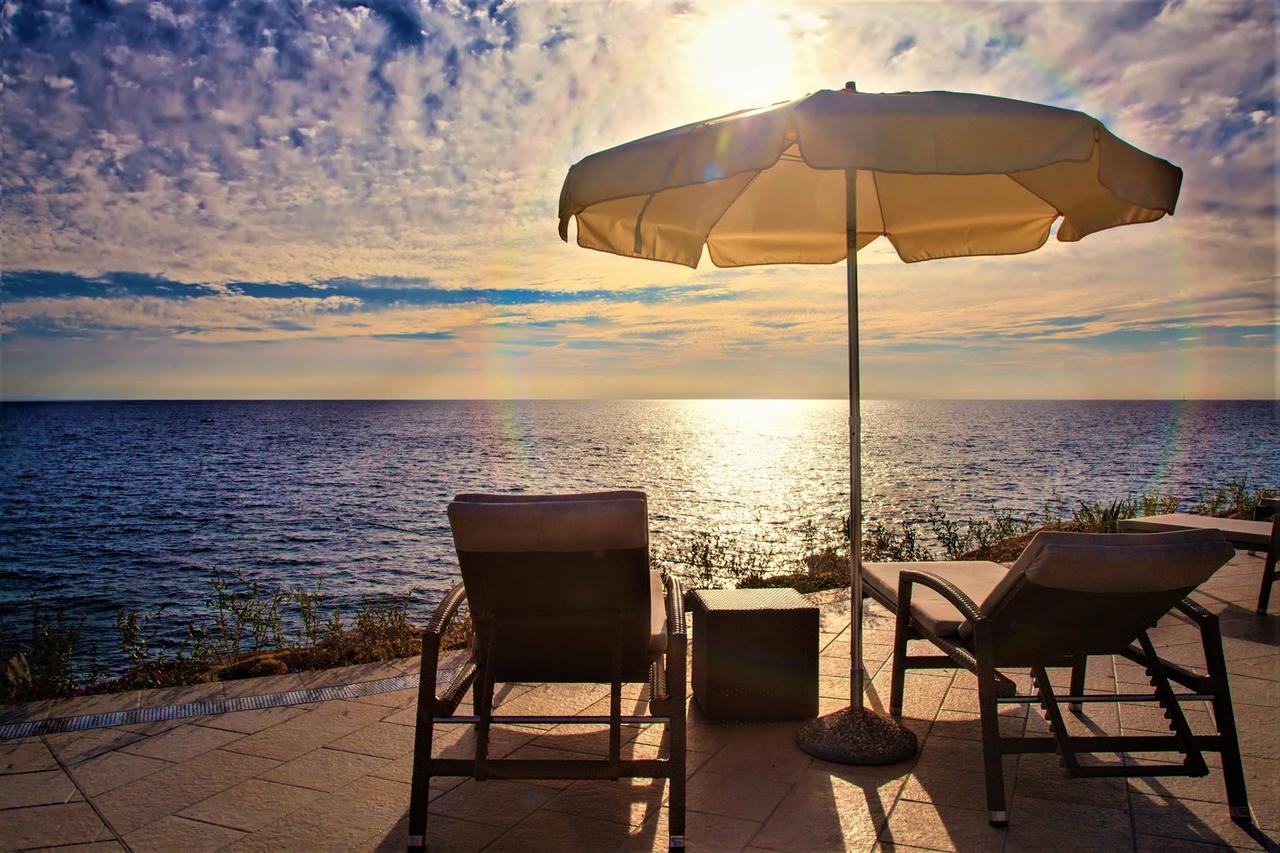 App. Fiorela Hotel Porec Exterior photo